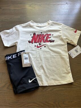 NWT Nike Girls Set size 6